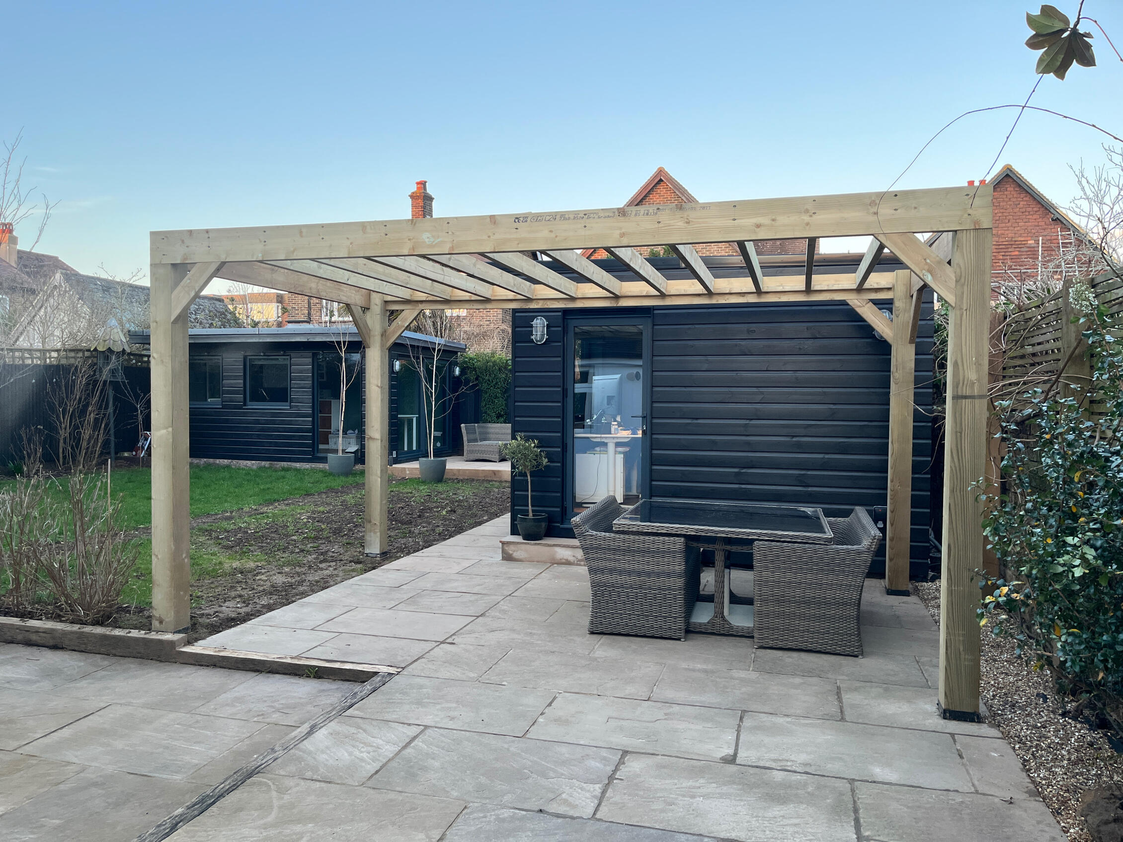 BUILD, INSTALLATION: We provide services in all aspects of a garden build, from groundworks, underground piping to planting and small projects, to full garden make overs that include; patios, fencing, planters, pergolas and garden rooms and more!